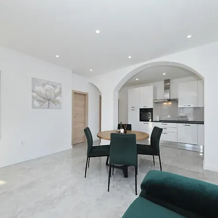 Sea Pearl 2 - Vision *